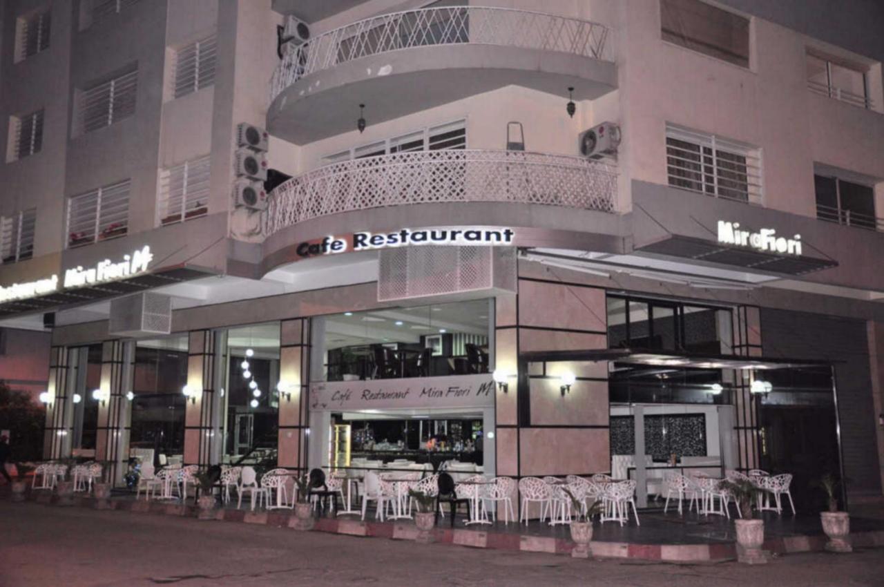 Val Fleuri Apartment With Balcony, Casablanca Exterior photo