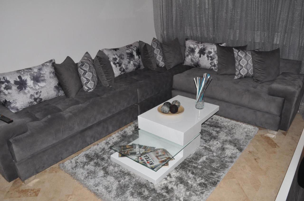 Val Fleuri Apartment With Balcony, Casablanca Exterior photo